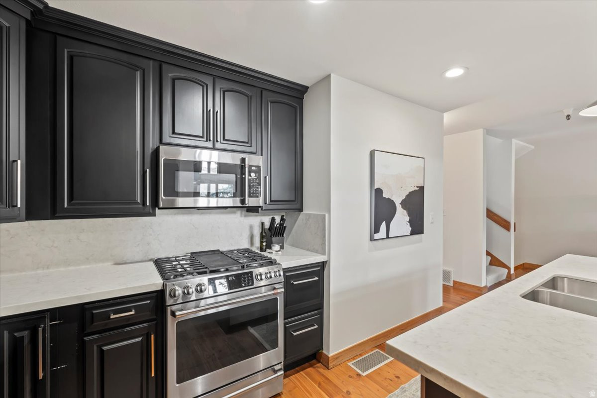 ONTARIO LODGE - Residential