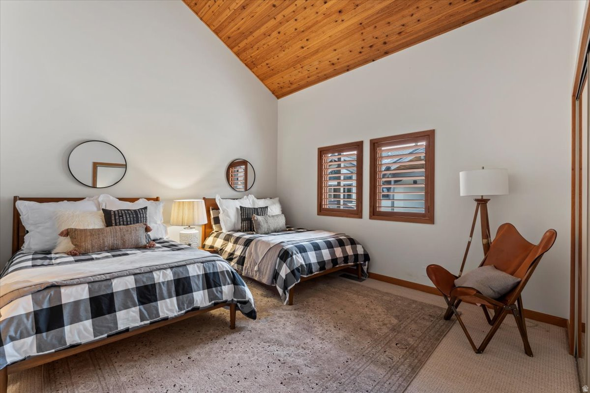 ONTARIO LODGE - Residential