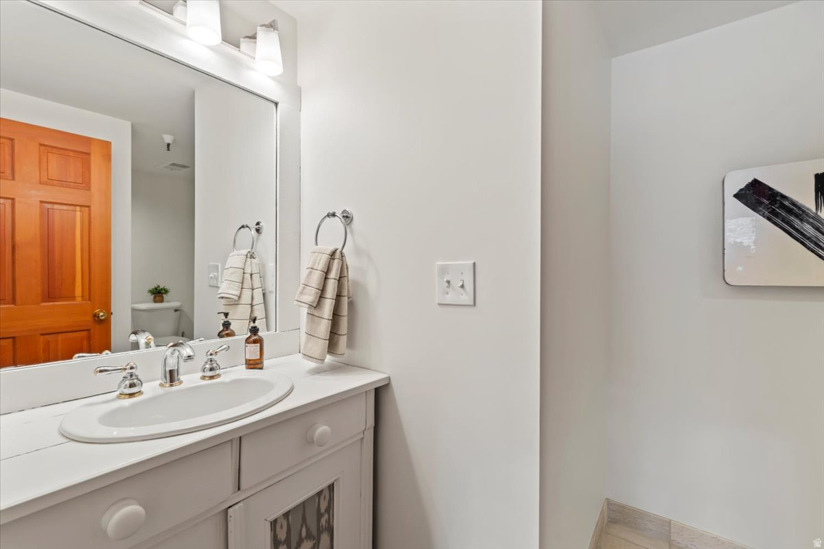 ONTARIO LODGE - Residential