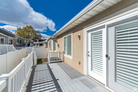 Tiny photo for 1673 W PEACEFUL CIR, South Jordan, UT 84095 (MLS # 2118116)