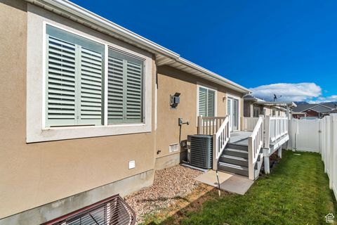 Tiny photo for 1673 W PEACEFUL CIR, South Jordan, UT 84095 (MLS # 2118116)