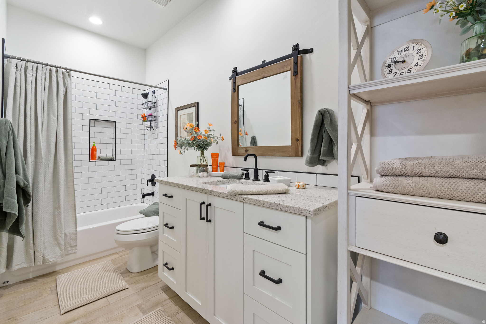 SOUTHERN VISTAS PH 1 - Residential