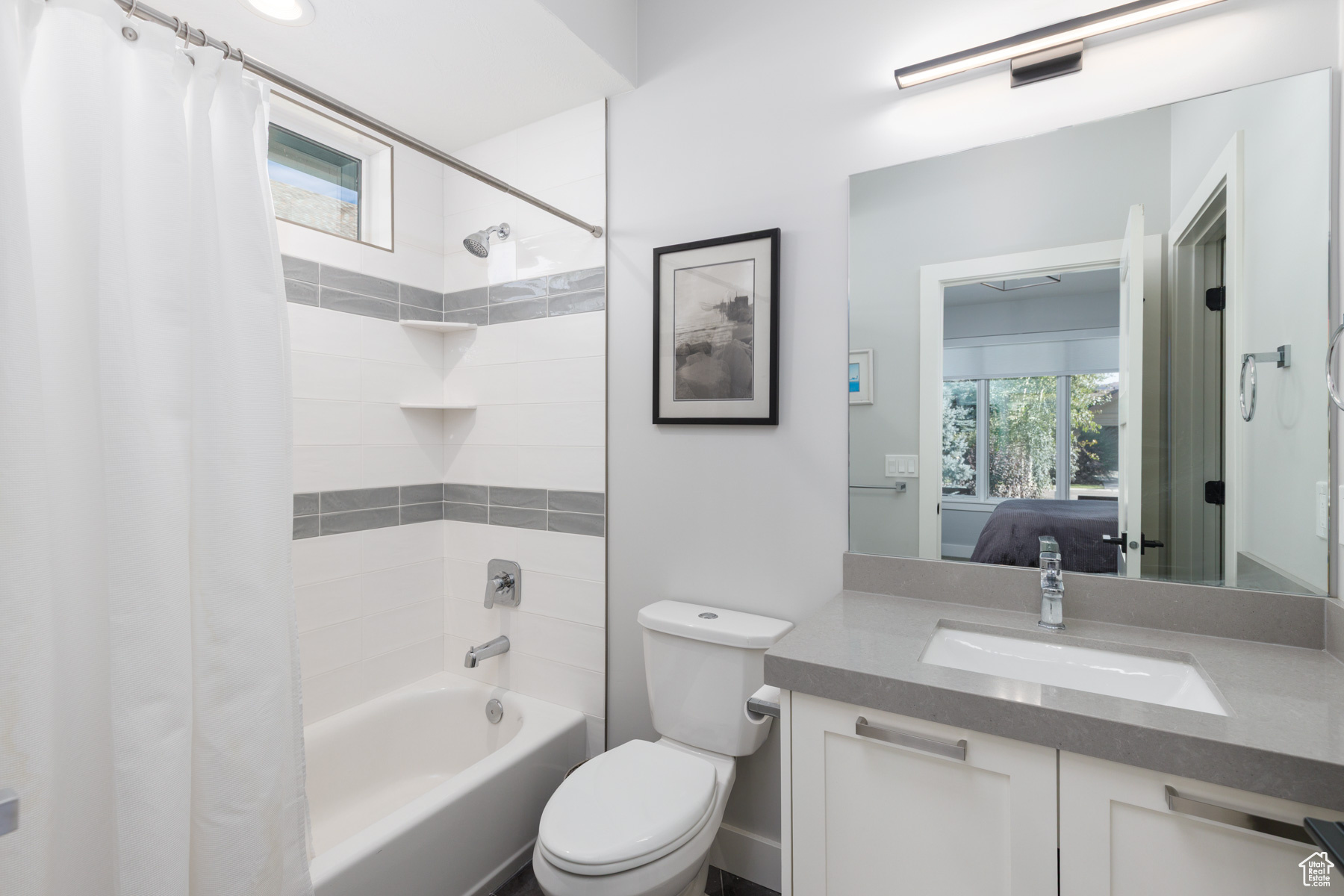 TRAPPERS RIDGE - Residential