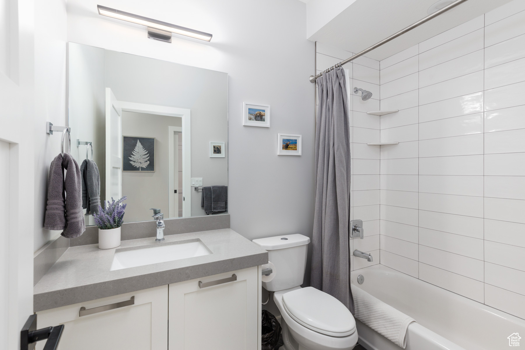 TRAPPERS RIDGE - Residential