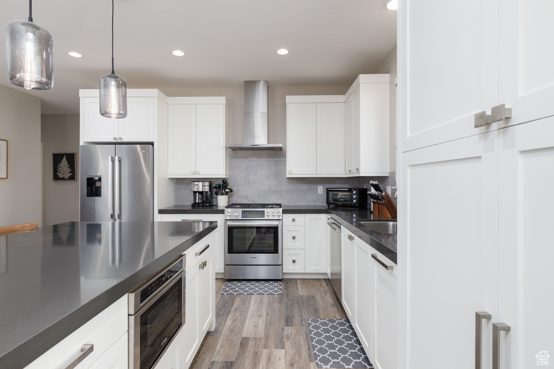 TRAPPERS RIDGE - Residential