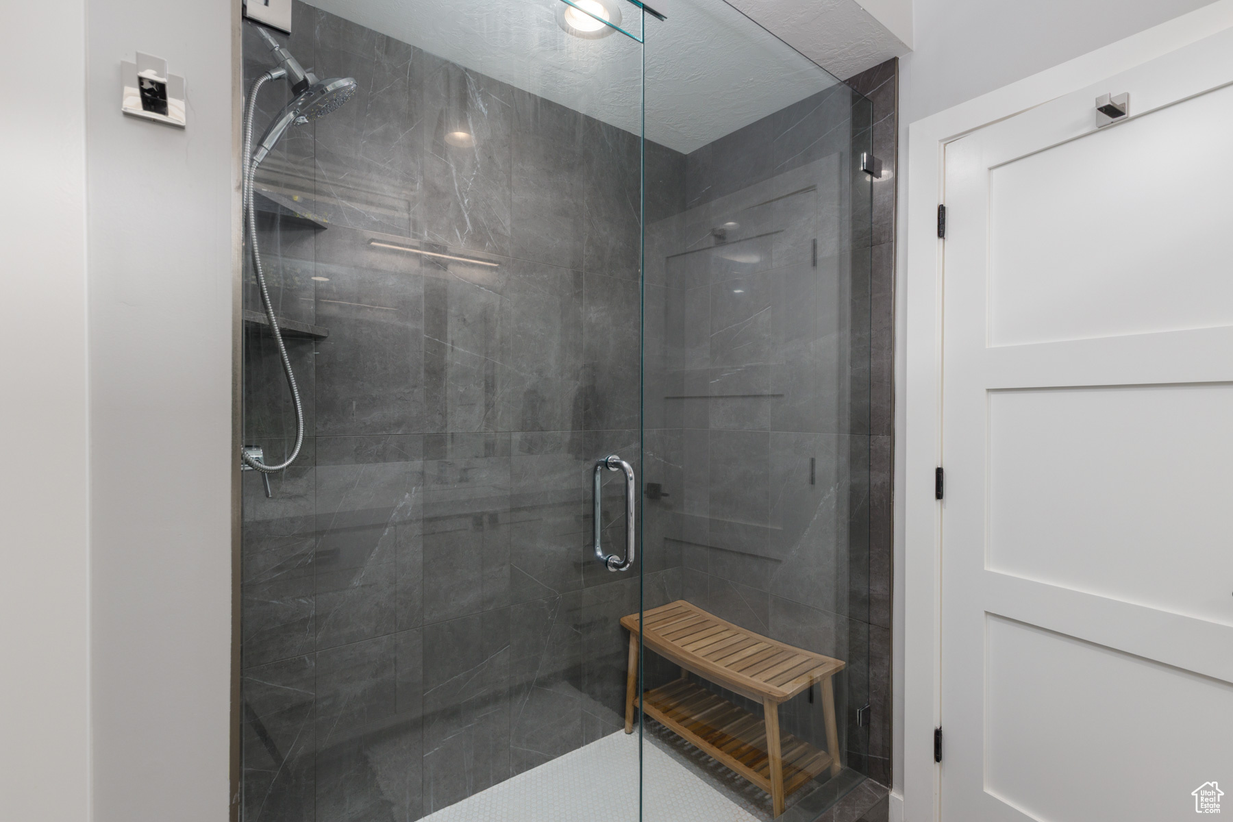 TRAPPERS RIDGE - Residential