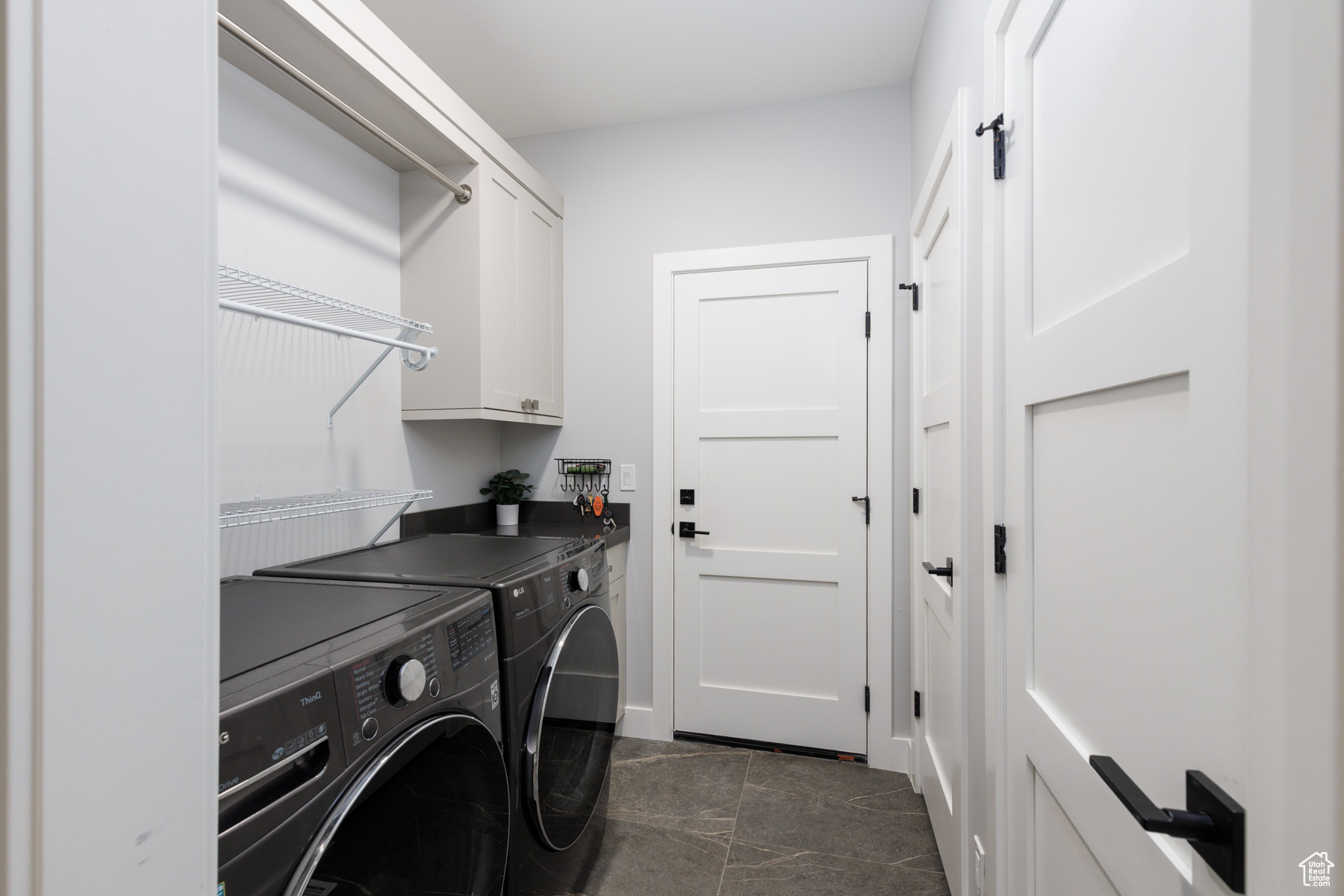 TRAPPERS RIDGE - Residential