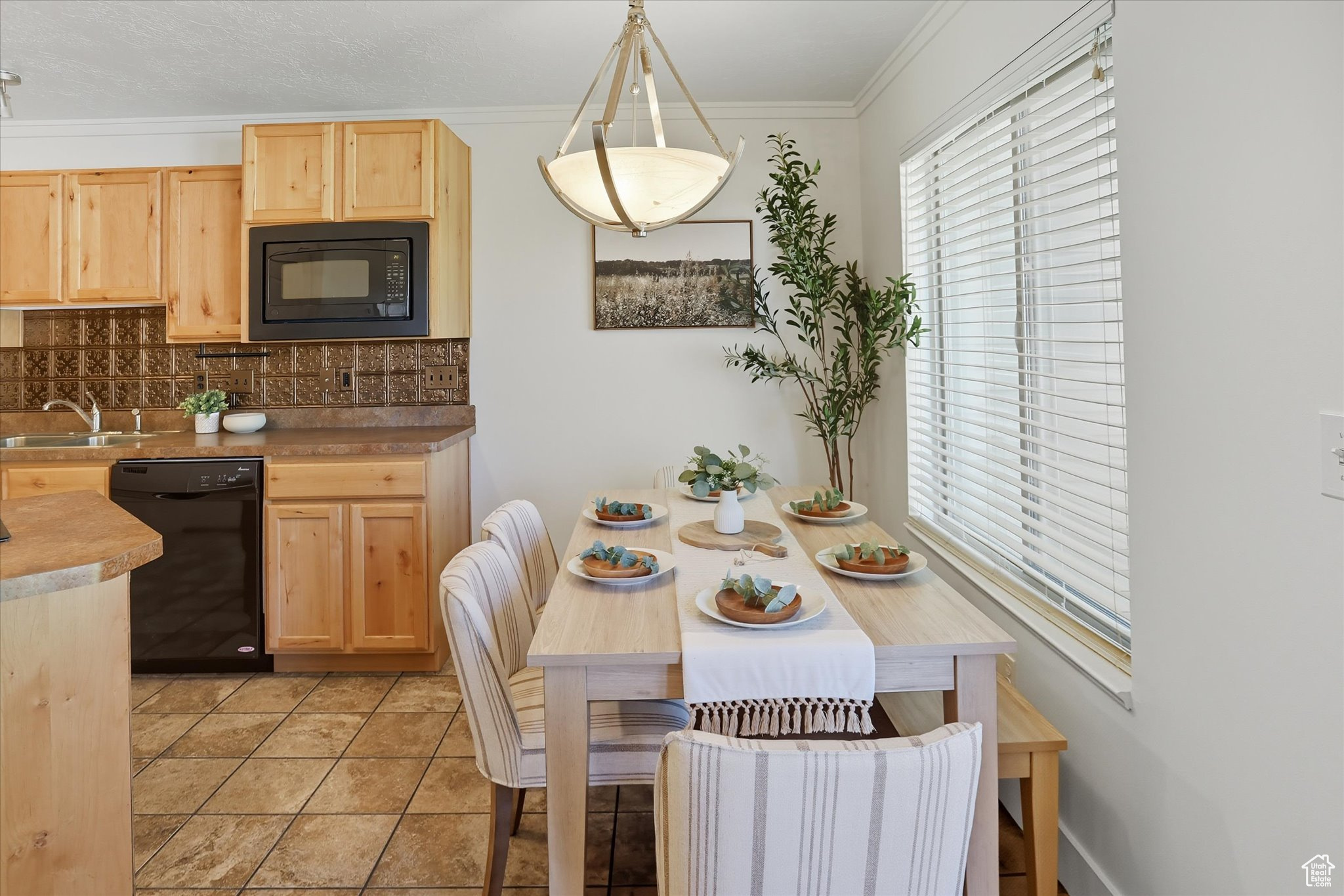 QUINN COURT - Residential Income
