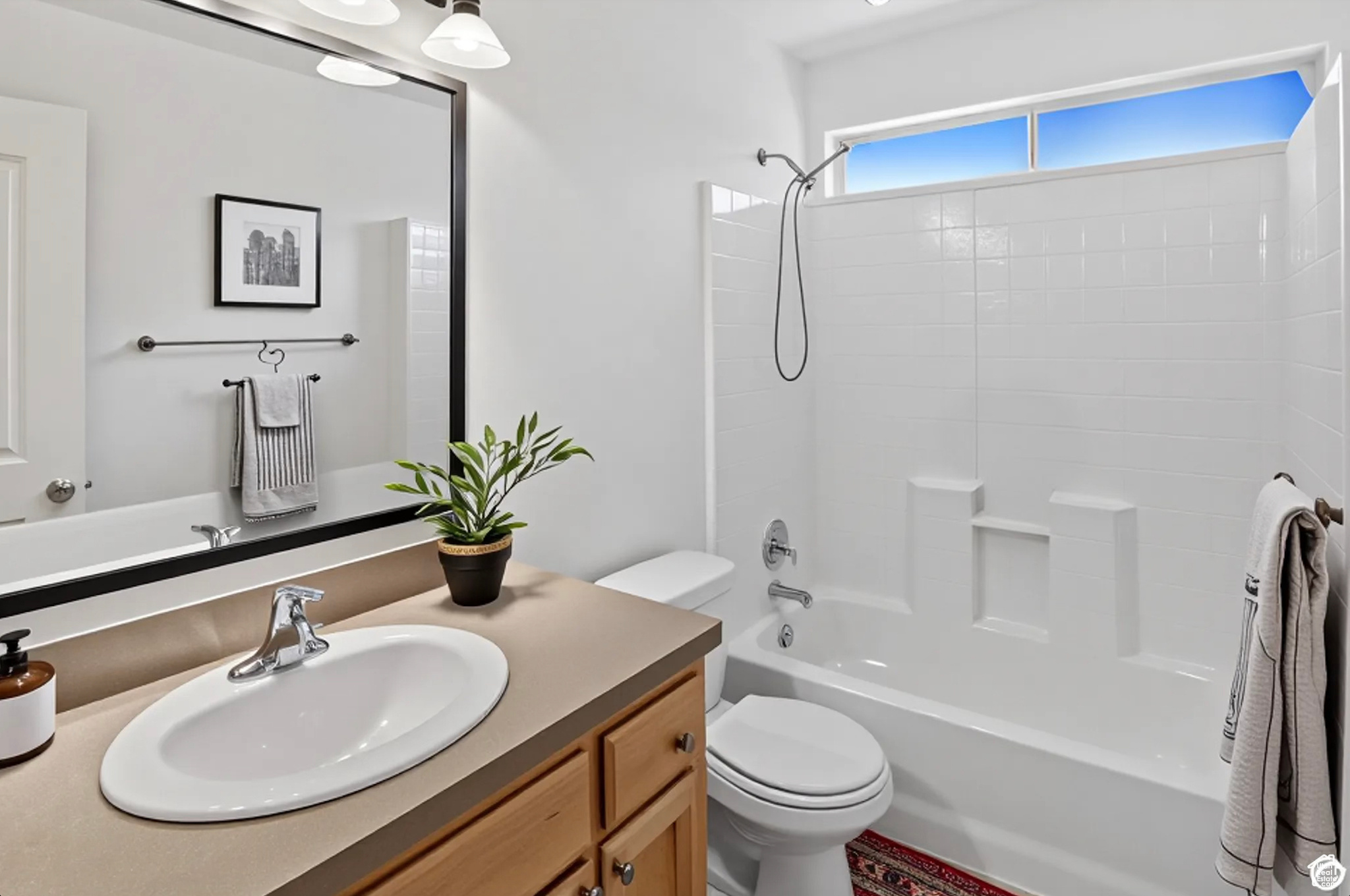 QUINN COURT - Residential Income