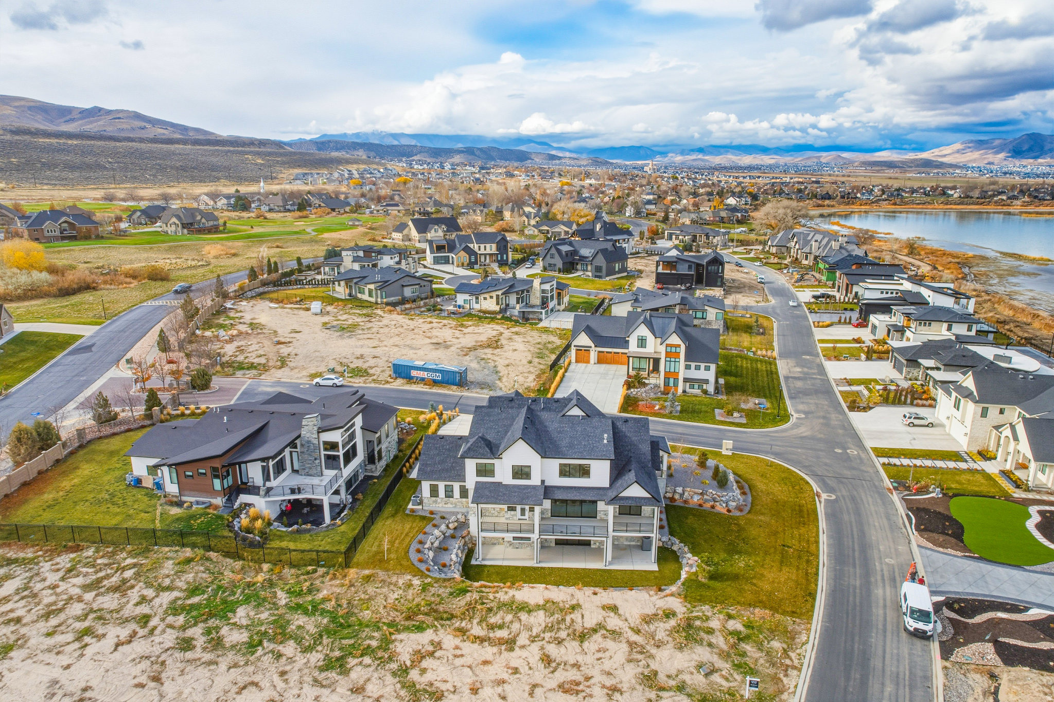 WILTSHIRE ESTATES - Residential