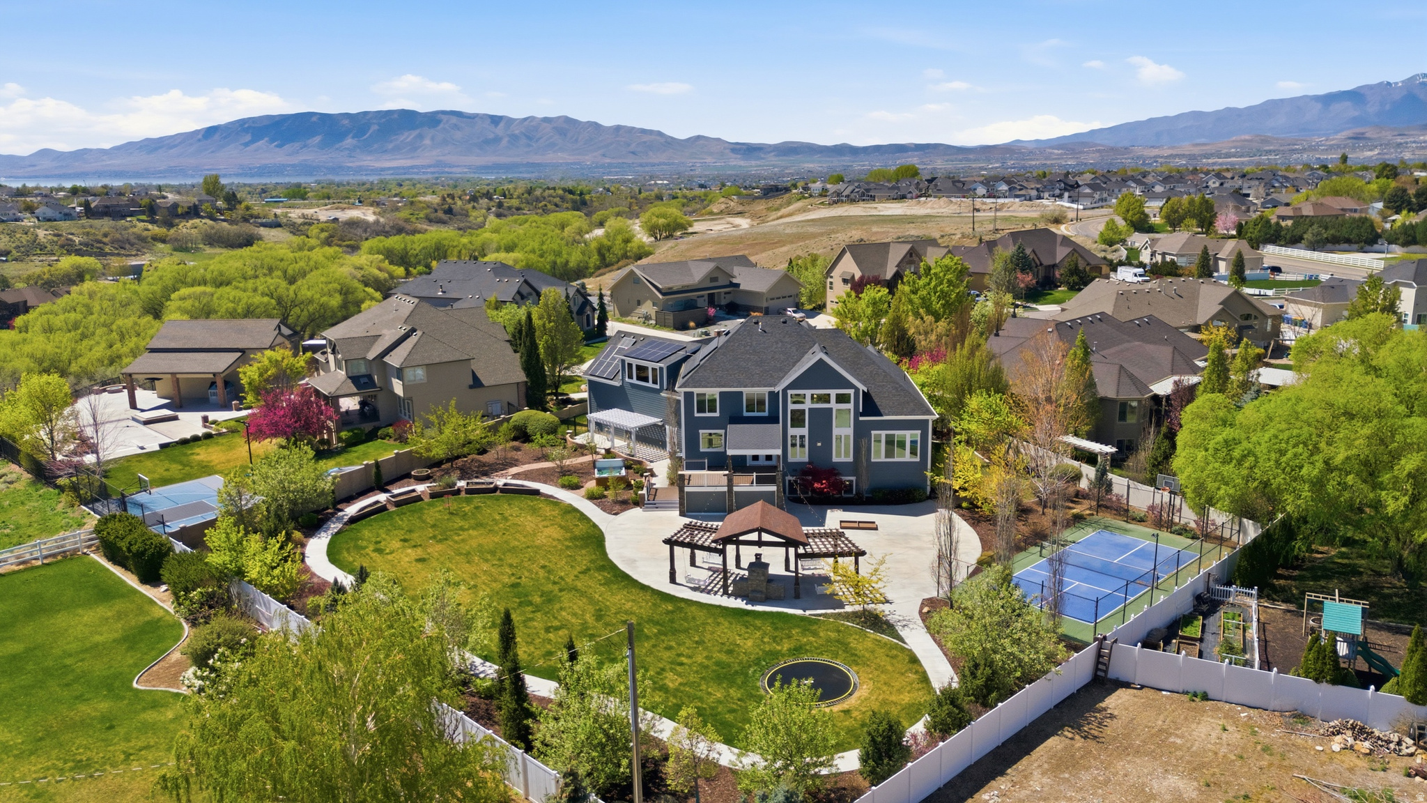 UTAH HIGHLANDS - Residential