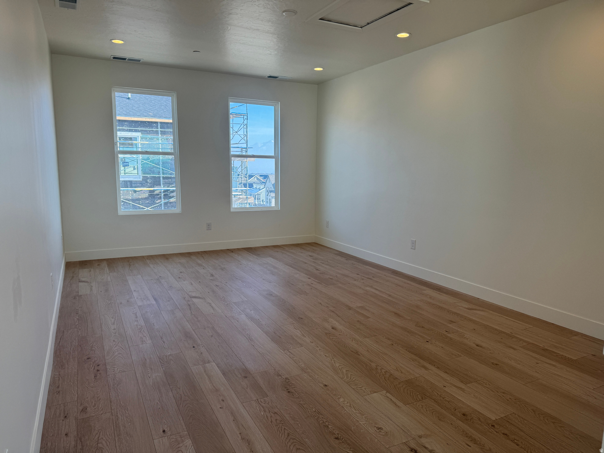 DOWNTOWN DAYBREAK - Residential