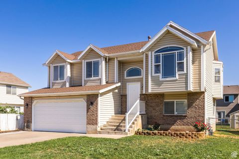 Tiny photo for 902 W 4200 S, Riverdale, UT 84405 (MLS # 2098216)