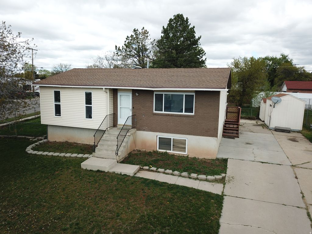 Photo of 1382 W 1200 N, Layton, UT 84041 (MLS # 2148153)