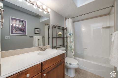 Tiny photo for 1651 W PEACEFUL CIR, South Jordan, UT 84095 (MLS # 2190098)