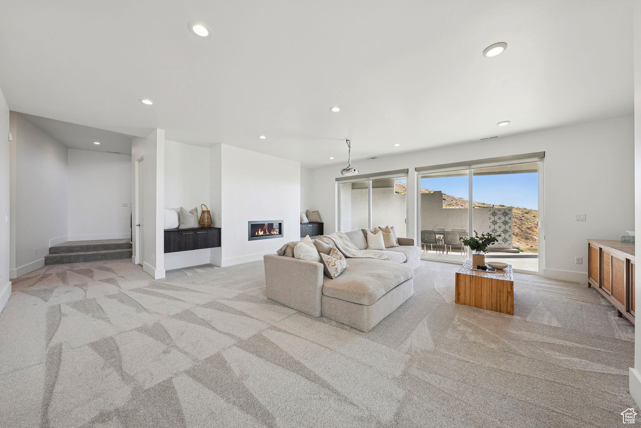 CAPITOL HILLS - Residential