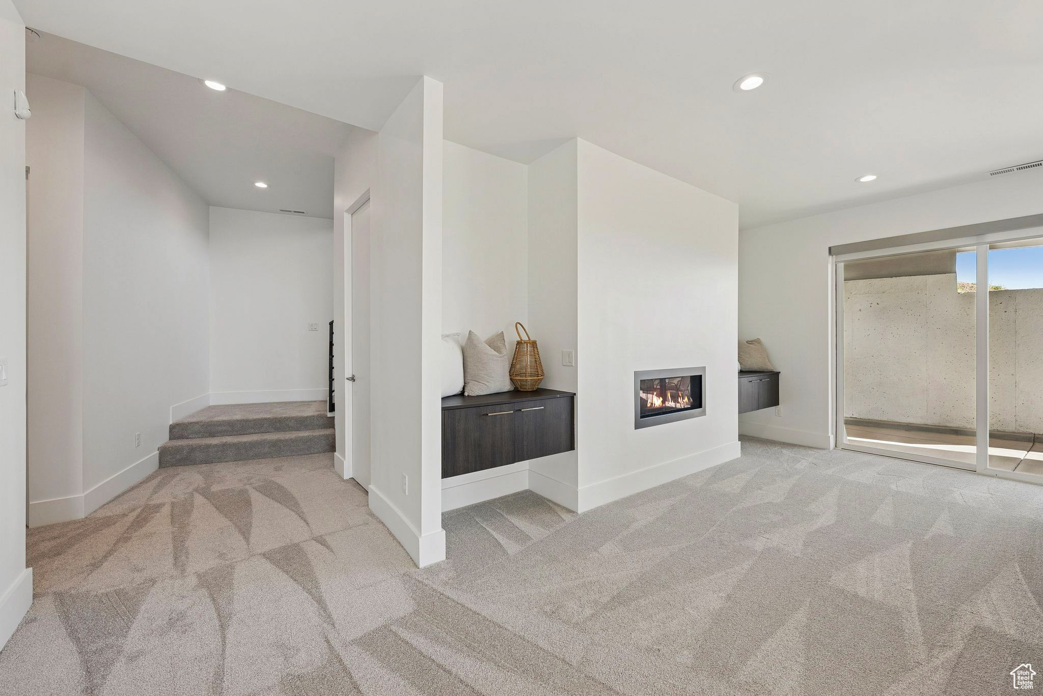 CAPITOL HILLS - Residential