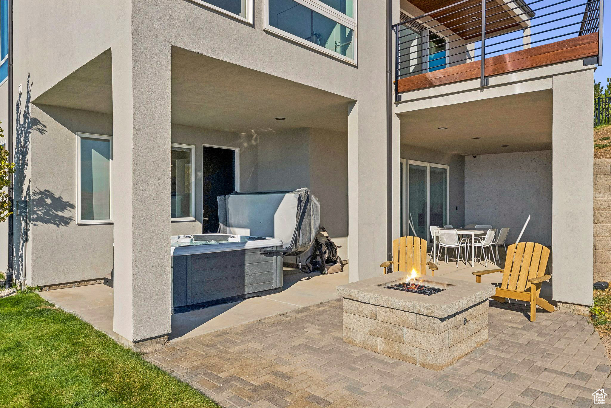 CAPITOL HILLS - Residential