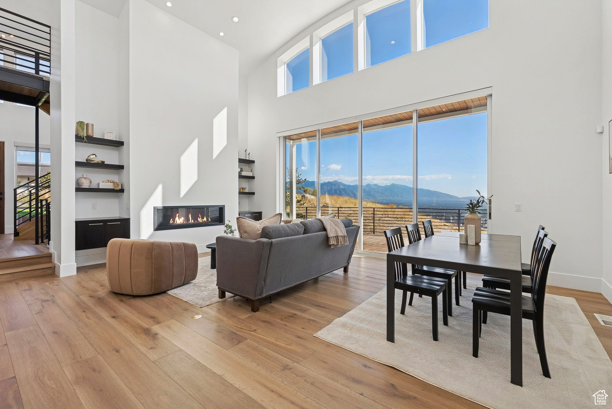 CAPITOL HILLS - Residential