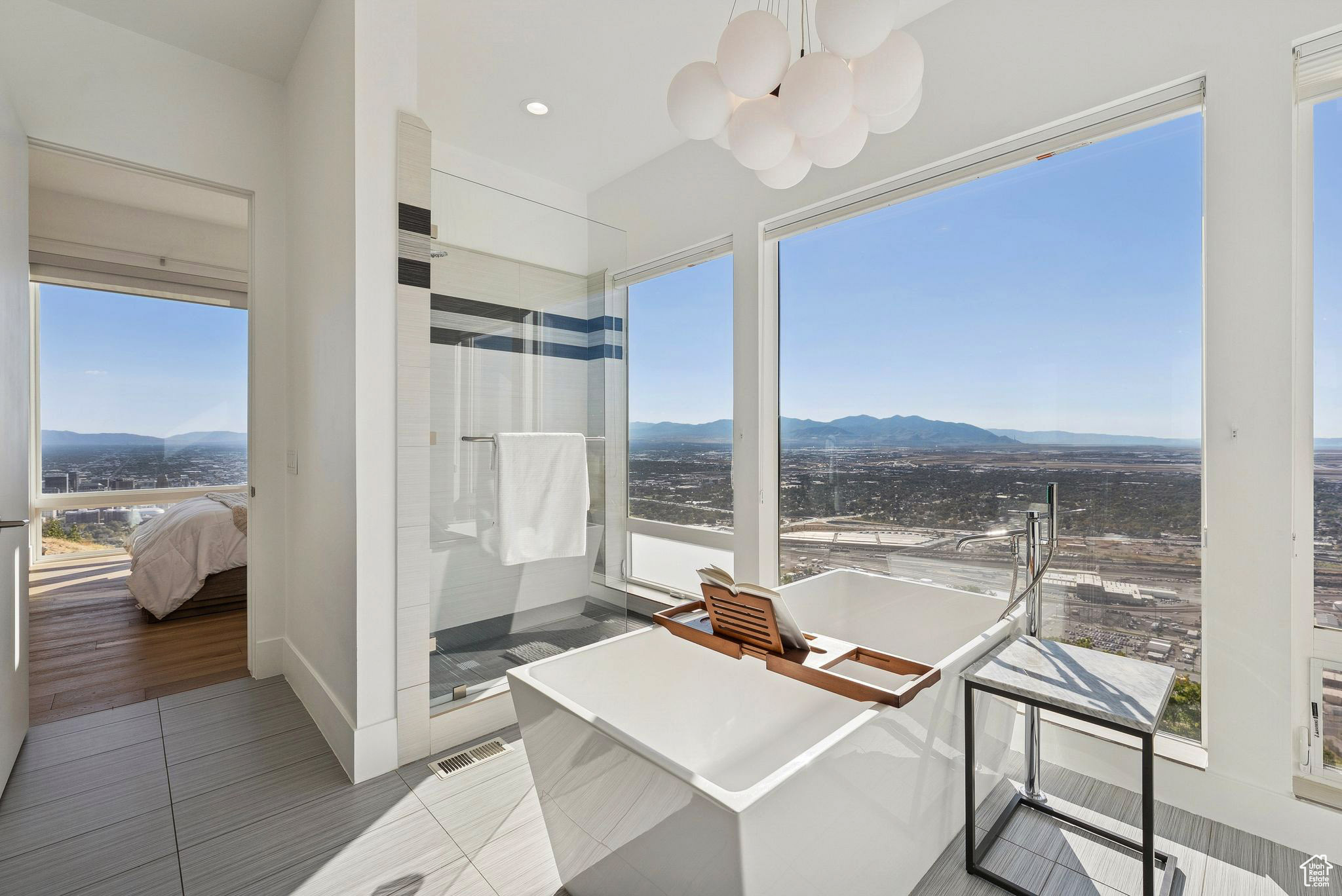 CAPITOL HILLS - Residential