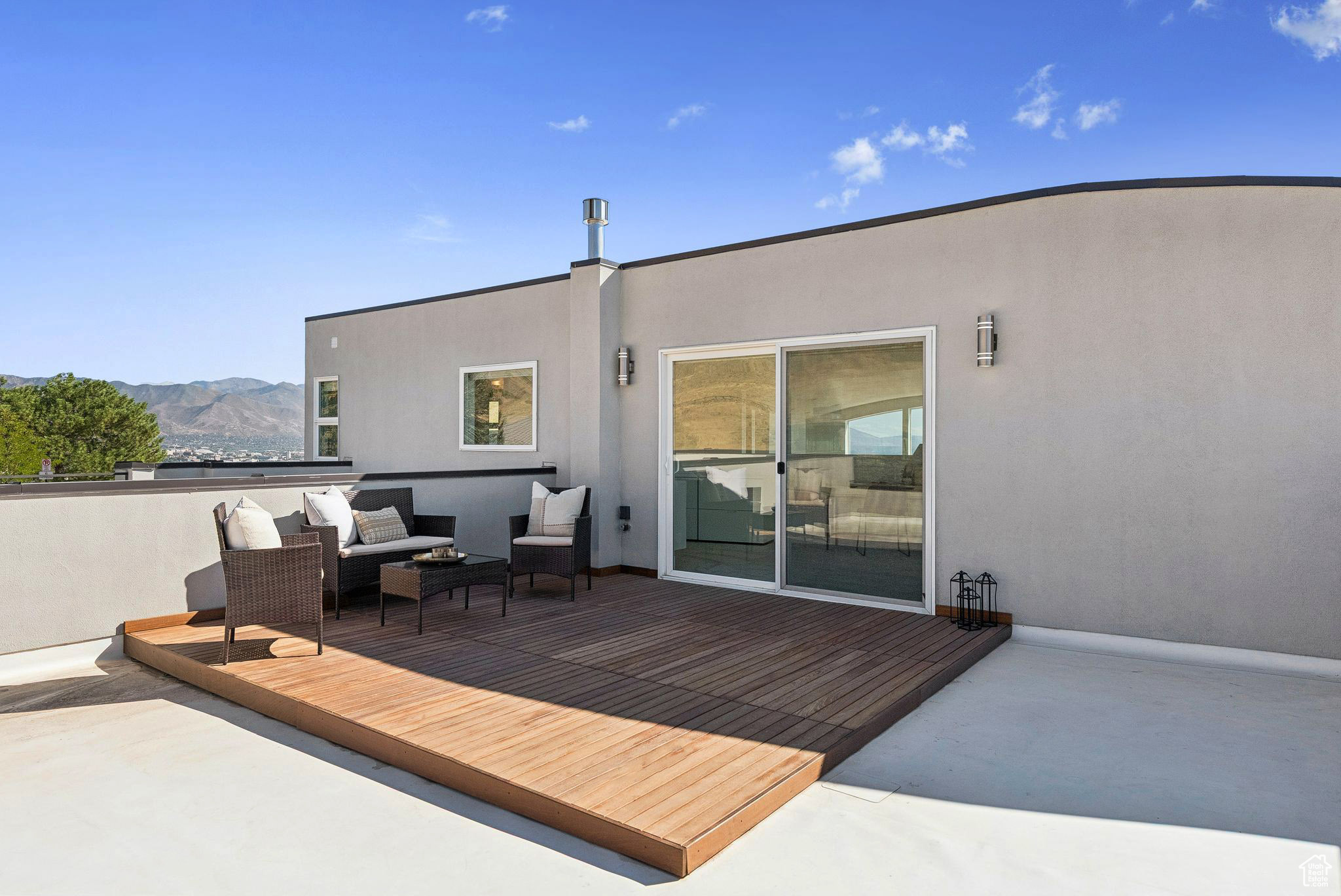 CAPITOL HILLS - Residential