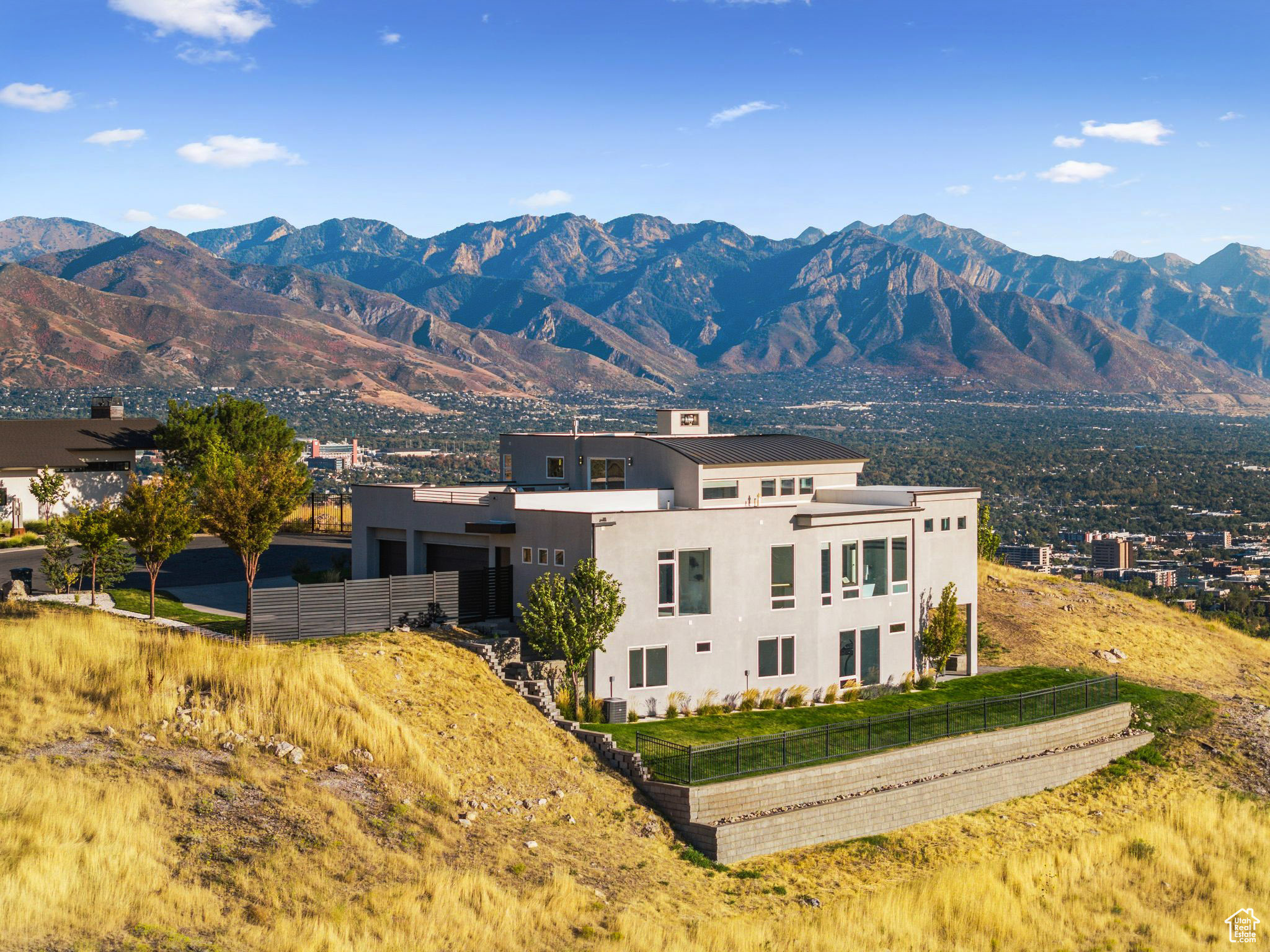 CAPITOL HILLS - Residential