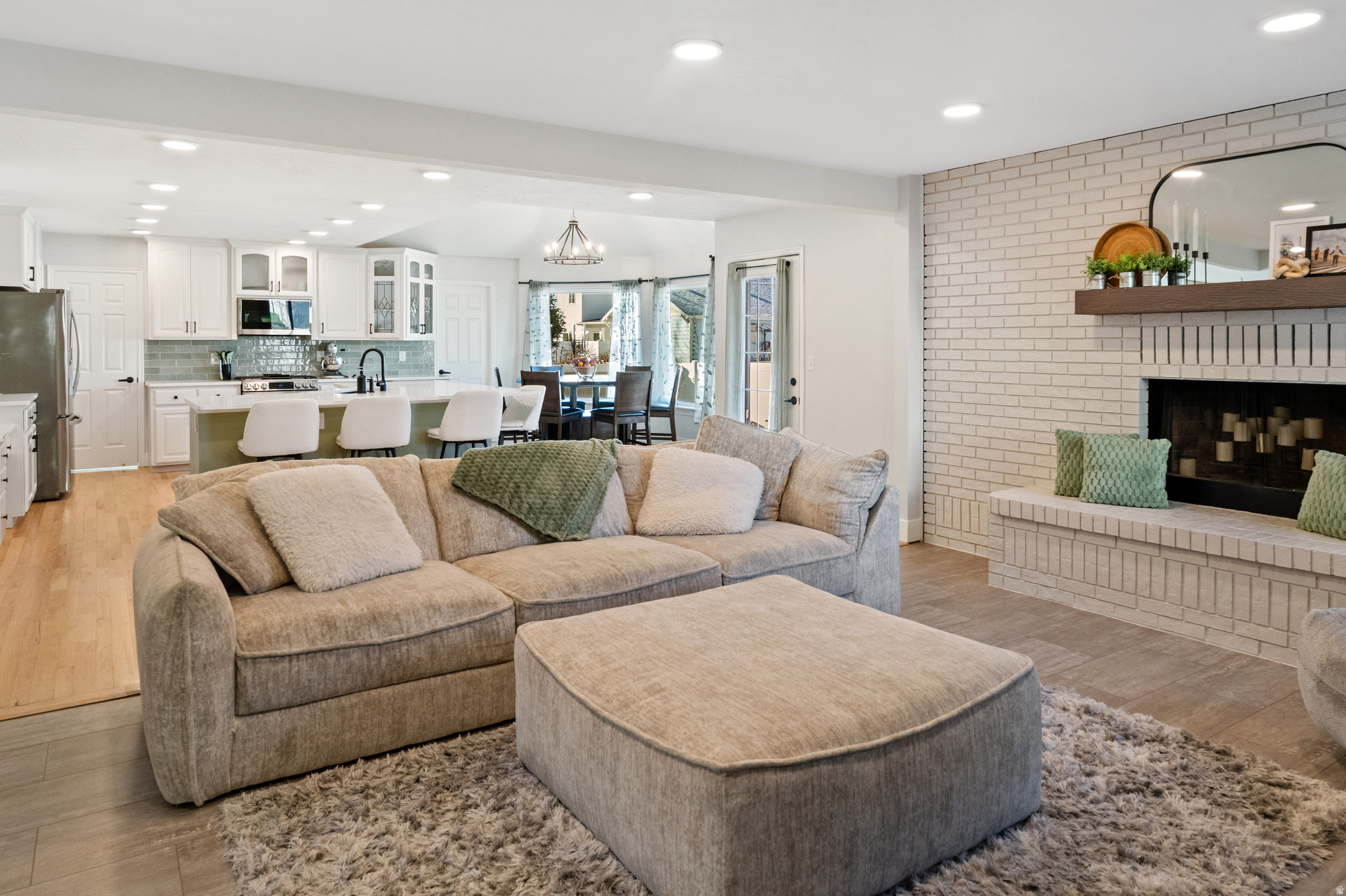 CANYON COVE - Residential