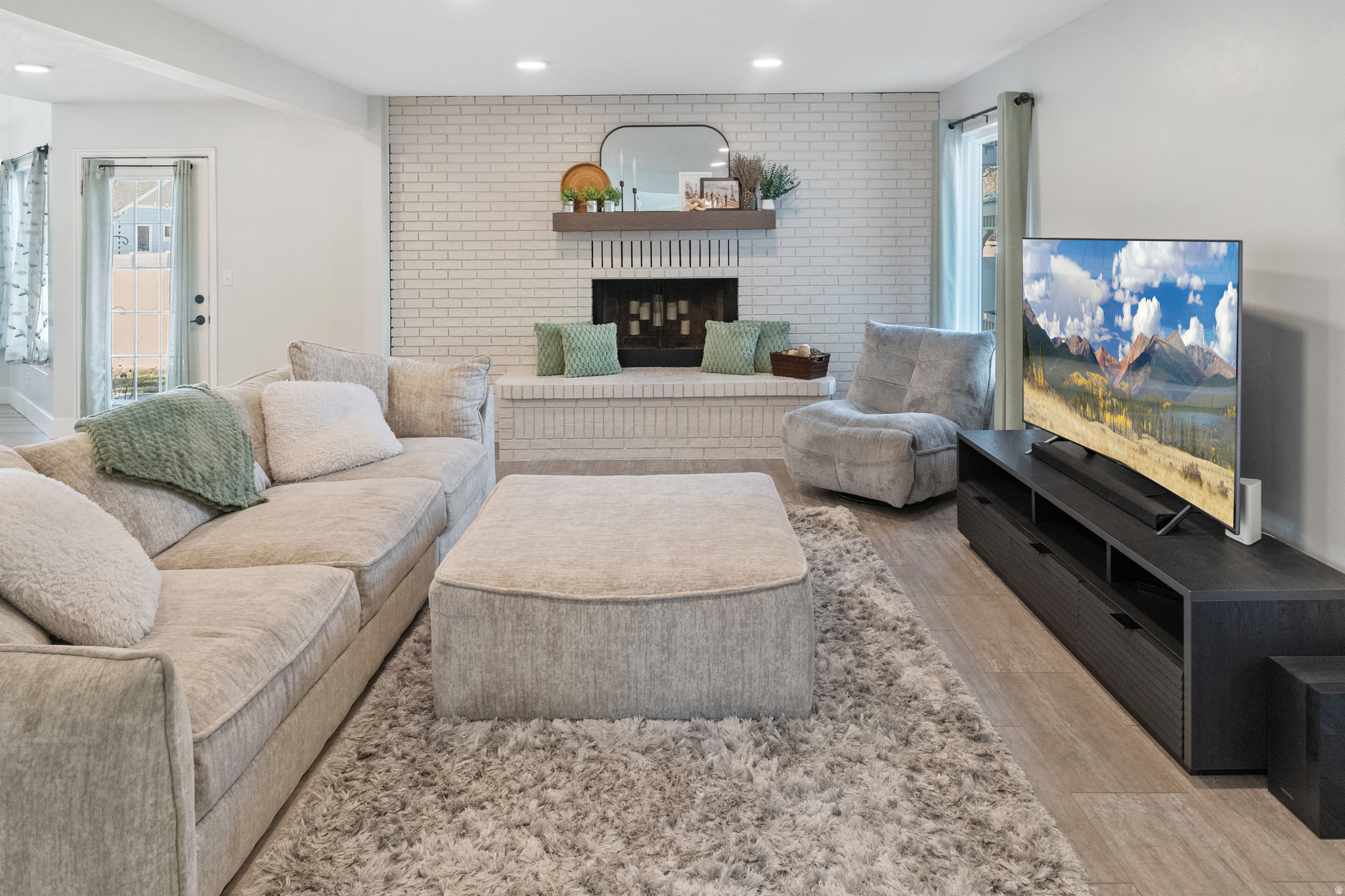 CANYON COVE - Residential