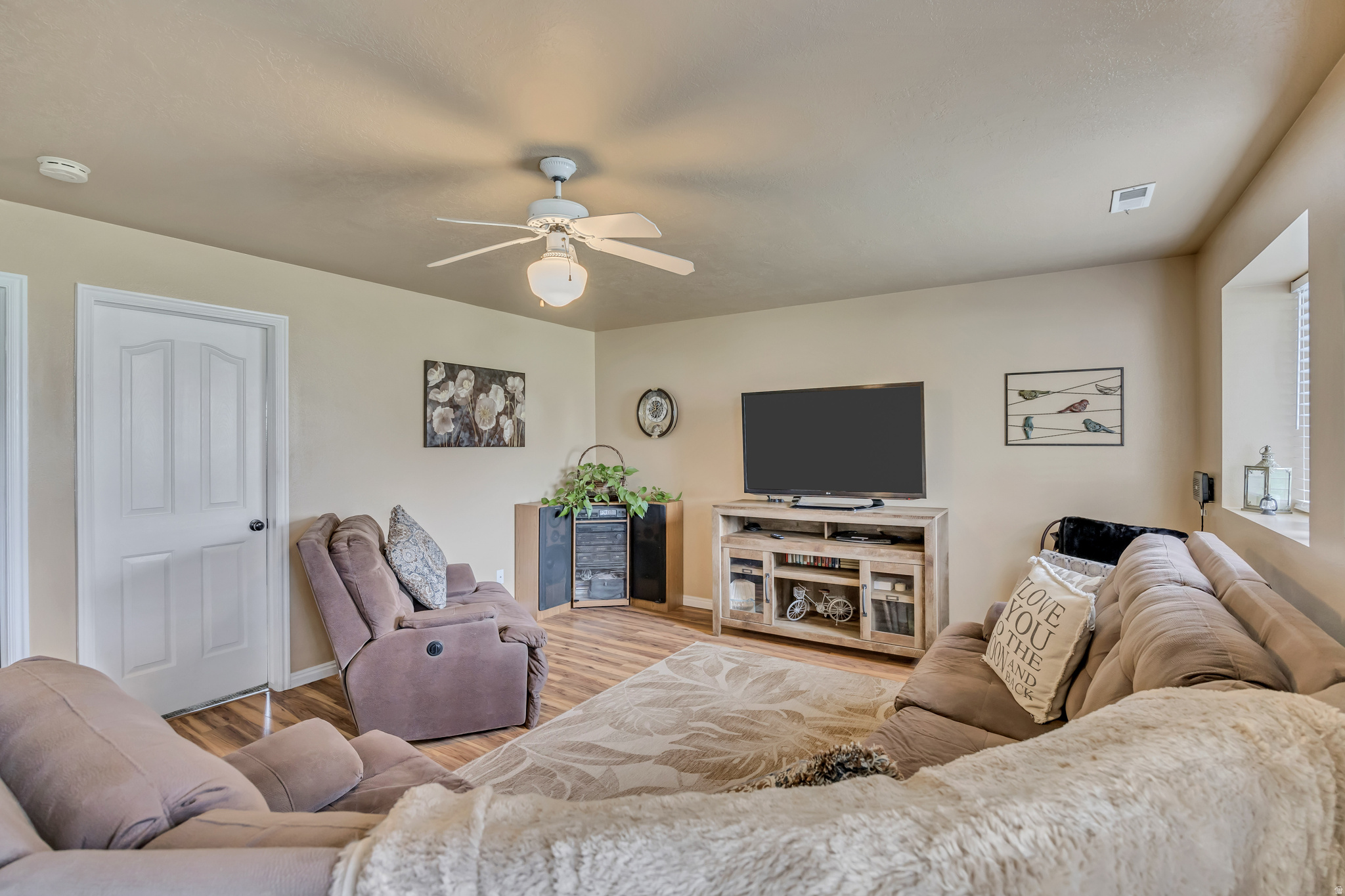 APPLE TERRACES - Residential