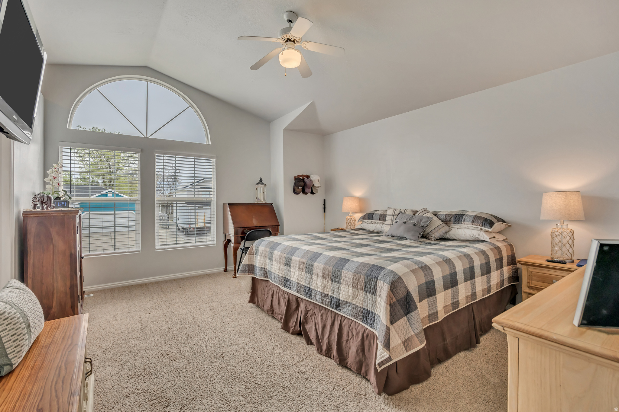 APPLE TERRACES - Residential