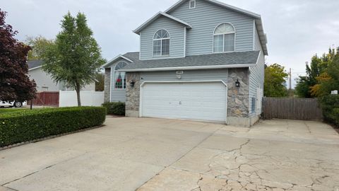 Photo of 2073 APPLE FARMS RD, West Valley City, UT 84119 (MLS # 2119862)