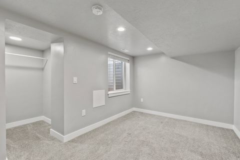 Tiny photo for 820 HILLCREST AVE, Logan, UT 84321 (MLS # 2126029)