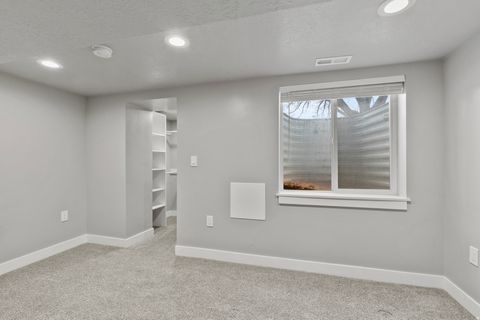 Tiny photo for 820 HILLCREST AVE, Logan, UT 84321 (MLS # 2126029)