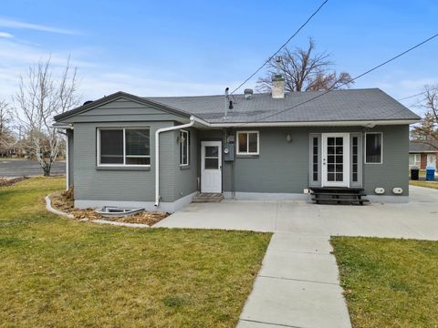Tiny photo for 820 HILLCREST AVE, Logan, UT 84321 (MLS # 2126029)