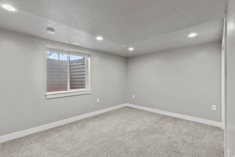 Tiny photo for 820 HILLCREST AVE, Logan, UT 84321 (MLS # 2126029)