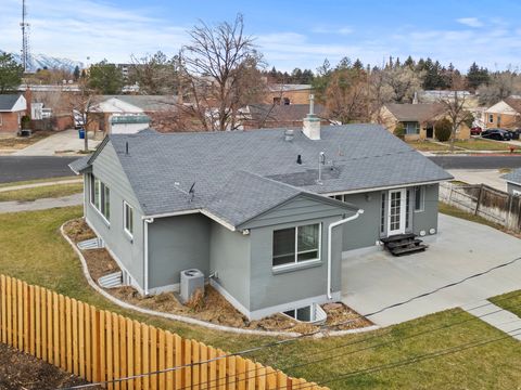 Tiny photo for 820 HILLCREST AVE, Logan, UT 84321 (MLS # 2126029)