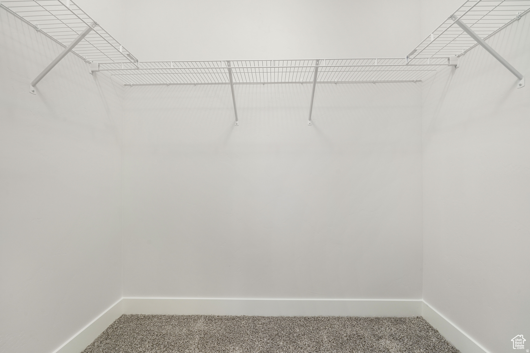 LAKE FRONT - Residential