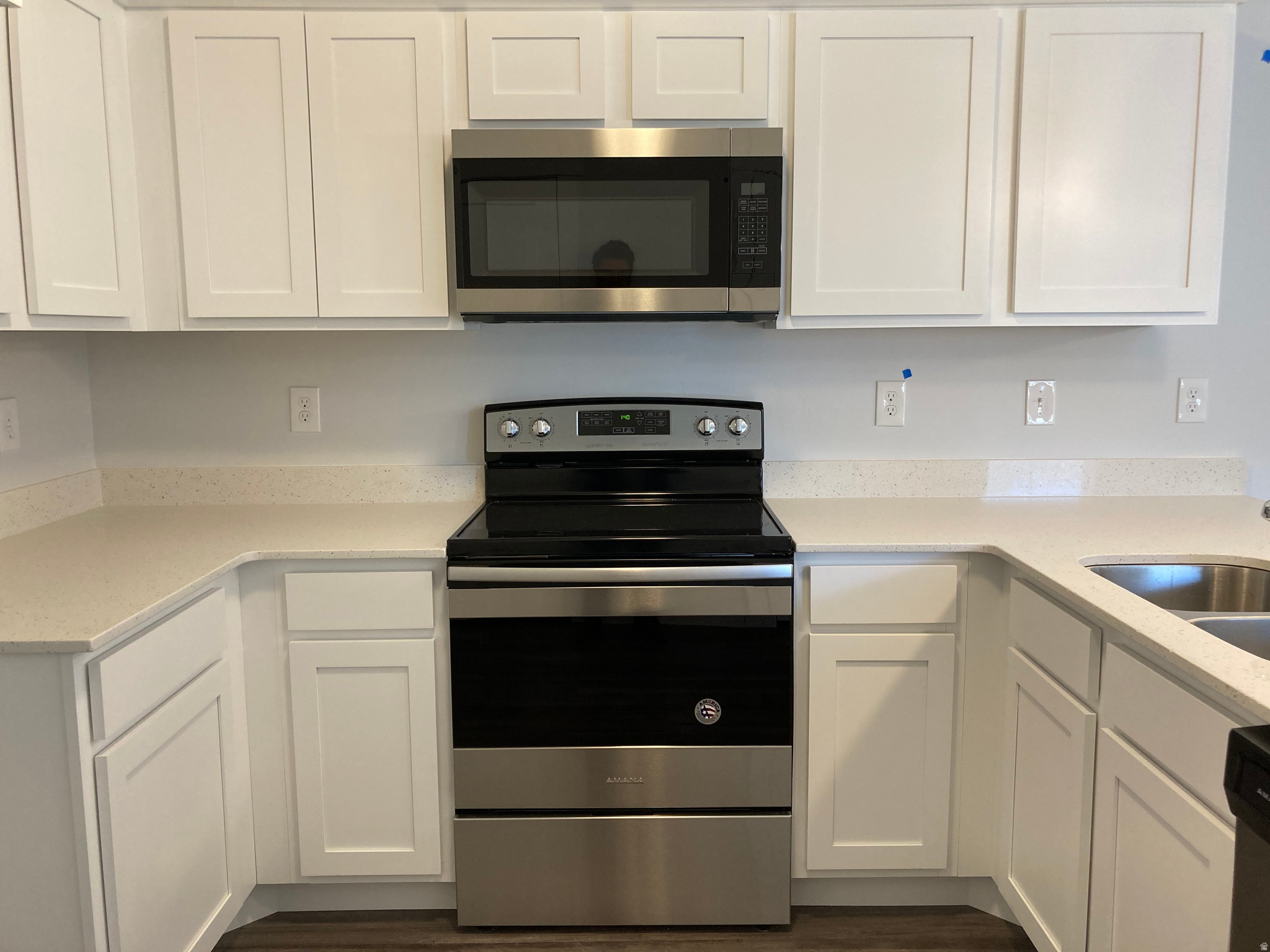 LAKE FRONT - Residential