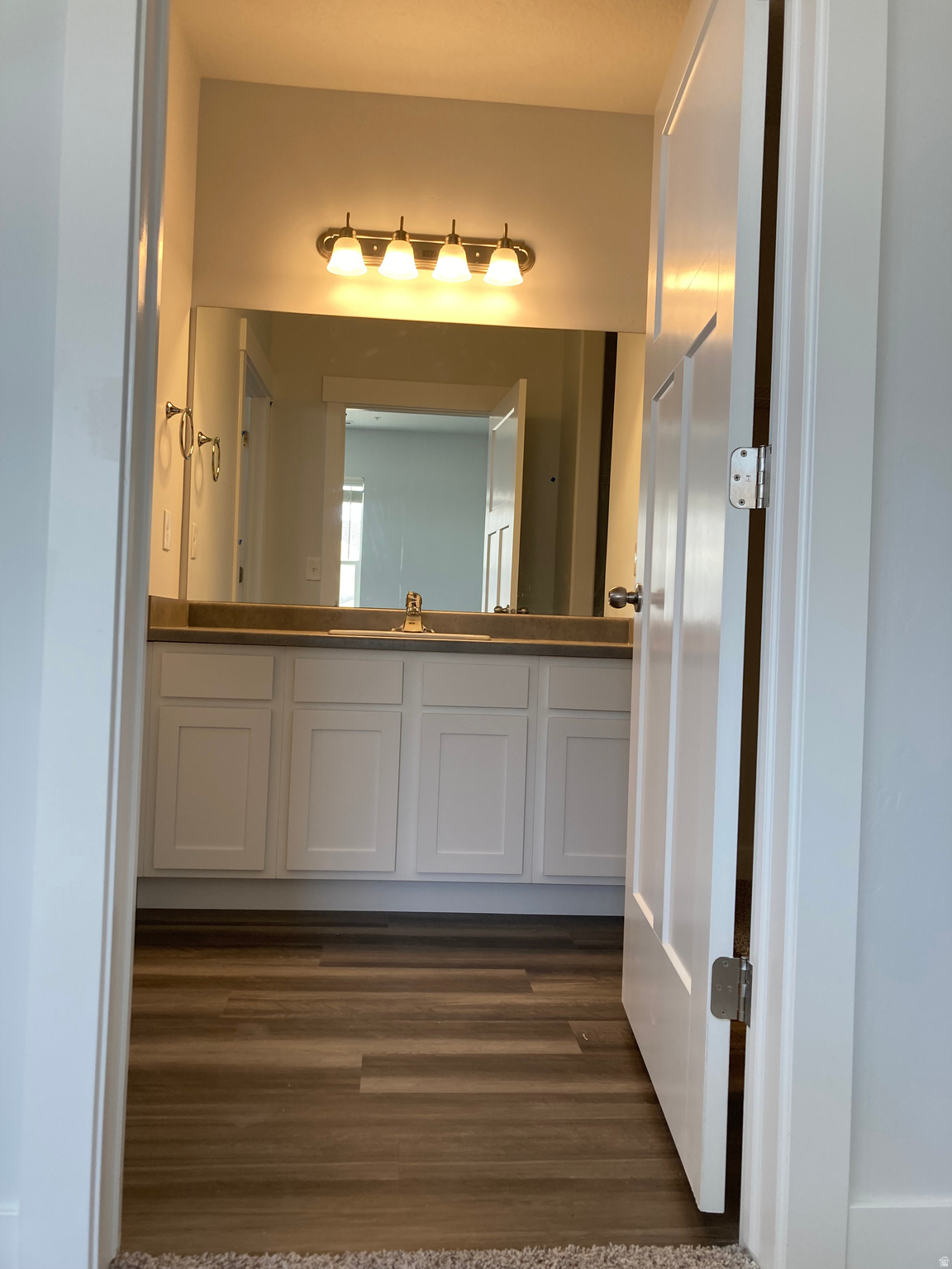 LAKE FRONT - Residential