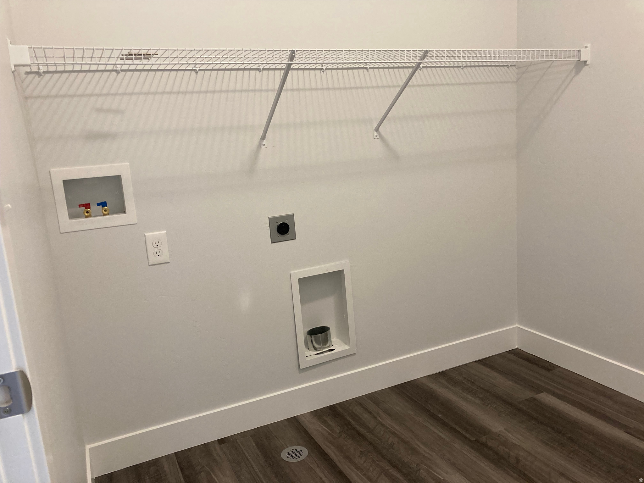 LAKE FRONT - Residential