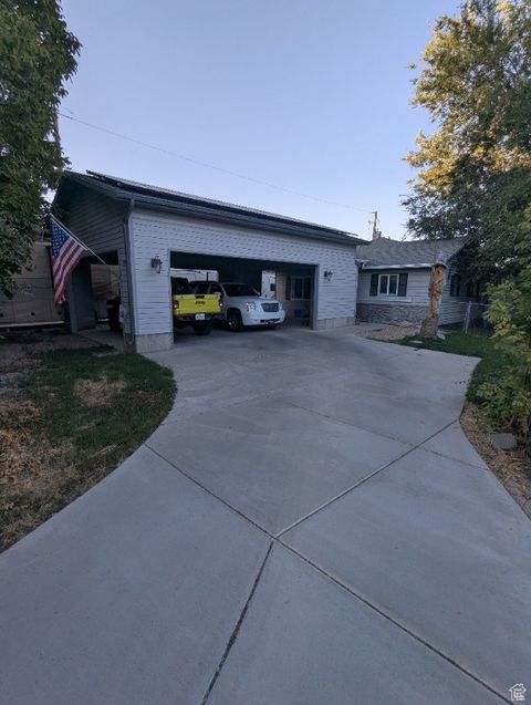 Photo of 5202 S 1150 W, Riverdale, UT 84405 (MLS # 2118111)