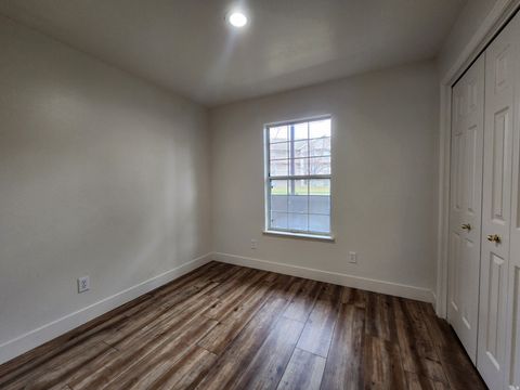 Tiny photo for 1070 S OREM BLVD E #3, Orem, UT 84058 (MLS # 2128994)