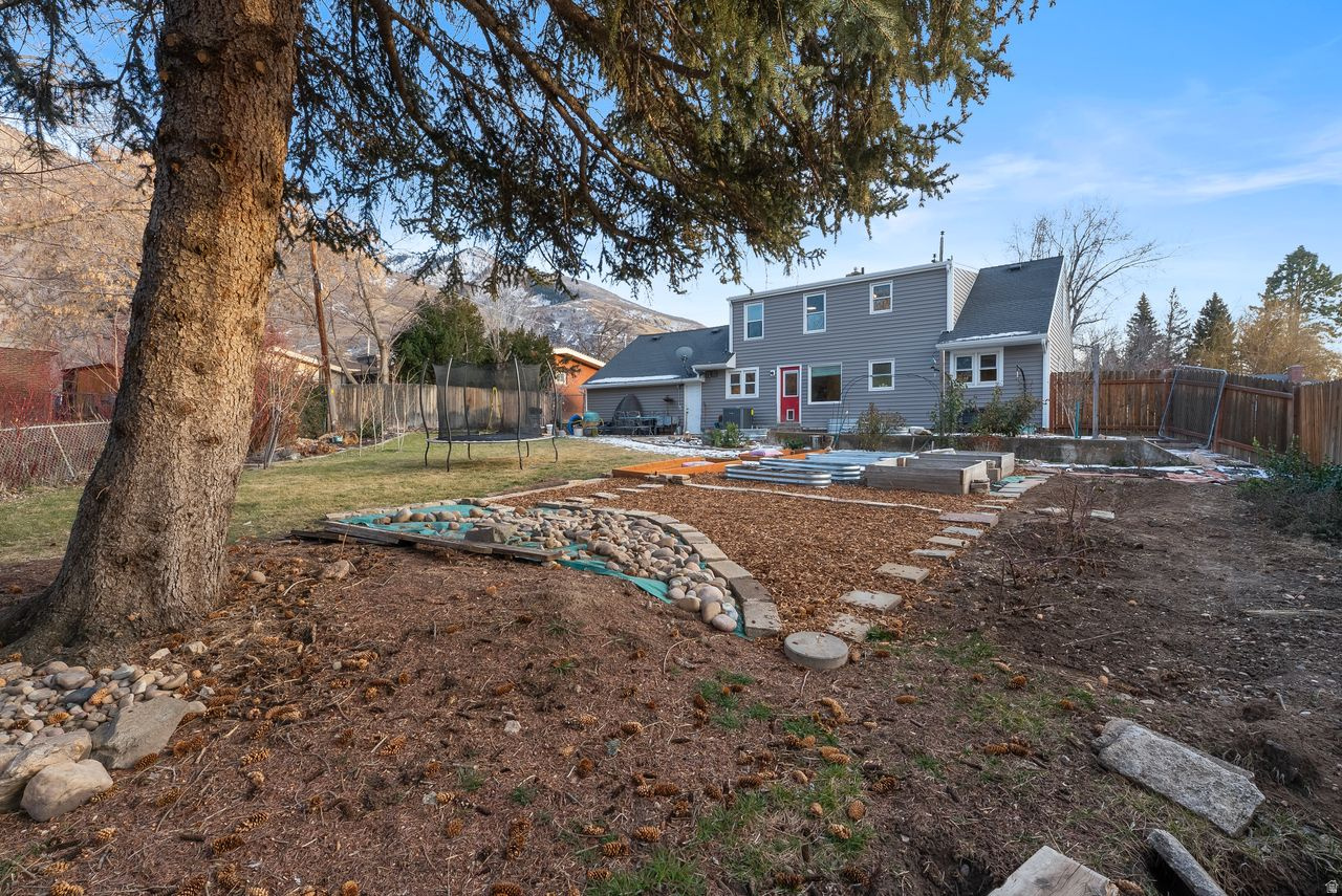 HILLCREST ADDITION - Residential