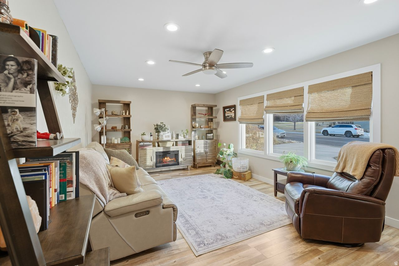 HILLCREST ADDITION - Residential