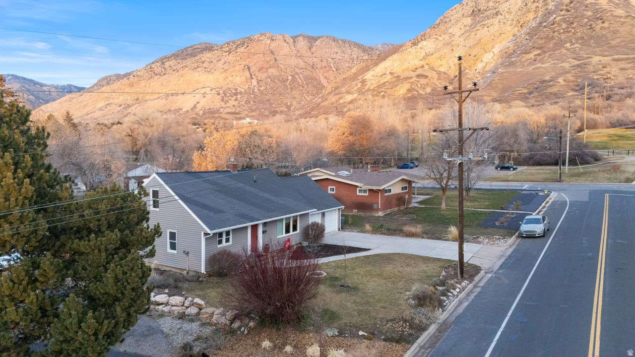 HILLCREST ADDITION - Residential