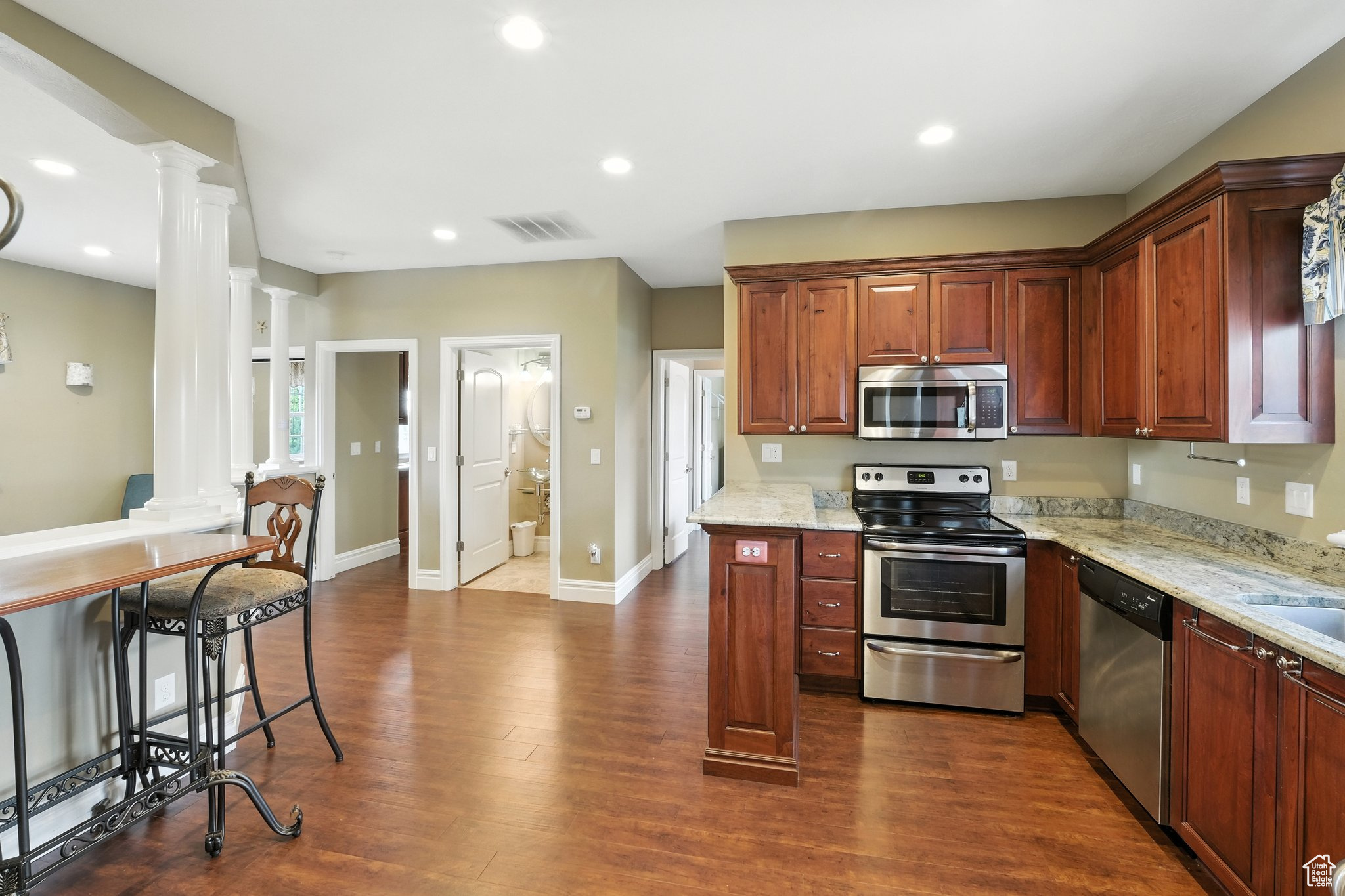 Honeyville, Utah 84314, United States, 8 Bedrooms Bedrooms, ,6 BathroomsBathrooms,Residential,Active,192304