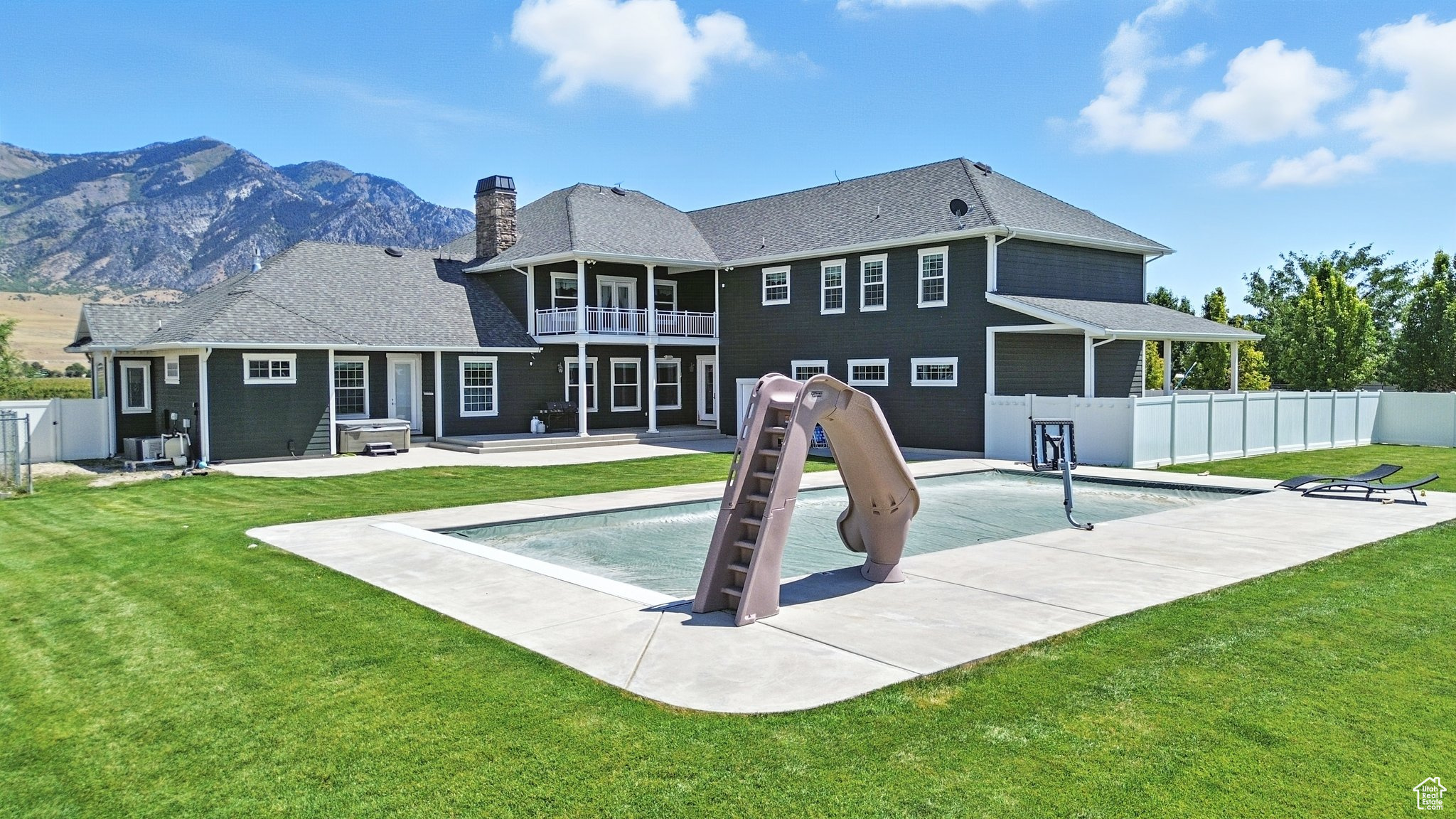 Honeyville, Utah 84314, United States, 8 Bedrooms Bedrooms, ,6 BathroomsBathrooms,Residential,Active,192304