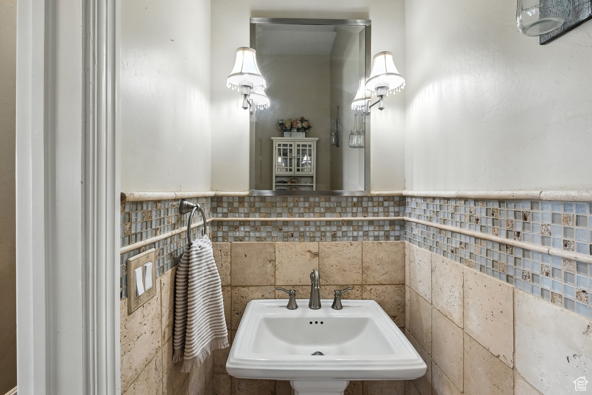 Honeyville, Utah 84314, United States, 8 Bedrooms Bedrooms, ,6 BathroomsBathrooms,Residential,Active,192304