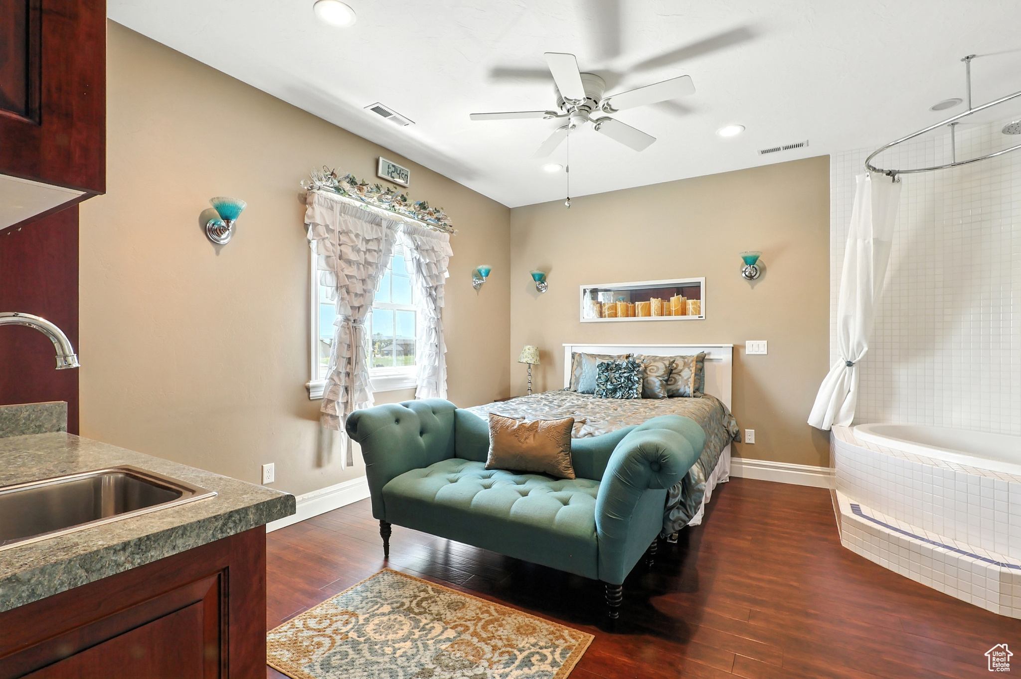 Honeyville, Utah 84314, United States, 8 Bedrooms Bedrooms, ,6 BathroomsBathrooms,Residential,Active,192304