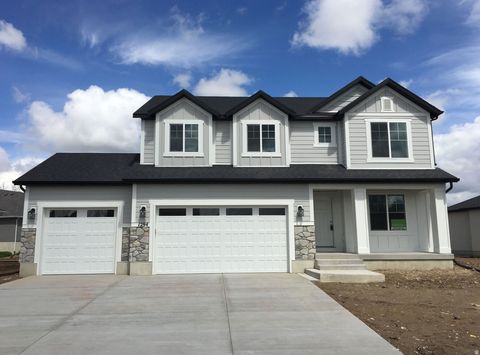 Photo of 1223 N 360 E #129, Salem, UT 84653 (MLS # 2120050) Photo of 1223 N 360 E #129, Salem, UT 84653 (MLS # 2120050)